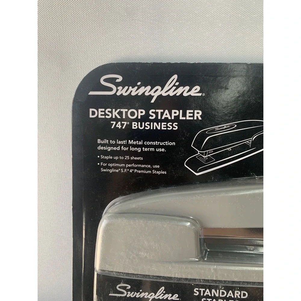 Swingline 747 Business Desktop Stapler 5000 Staples Staple Remover Black NEW!!!
